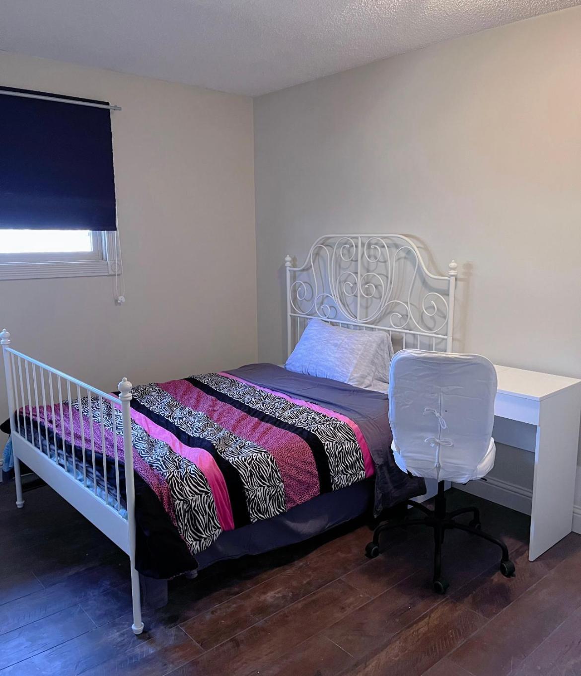 דירות Calgary-Banff House Close Lrt&Dt&Free Parking מראה חיצוני תמונה