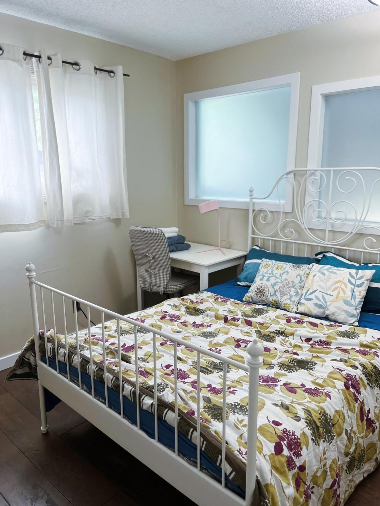 דירות Calgary-Banff House Close Lrt&Dt&Free Parking מראה חיצוני תמונה